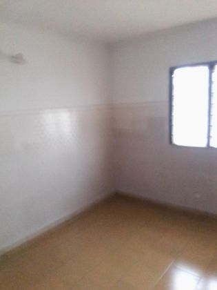 Vente appartement 04 pièces Yopougon- cité ADO