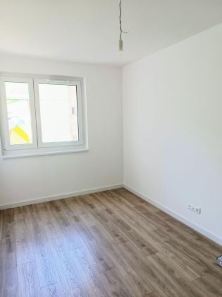 Apartamento nuevo con terraza.