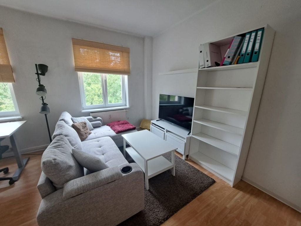 Apartamento de 2 habitaciones con todos los servicios públicos en Amberes.