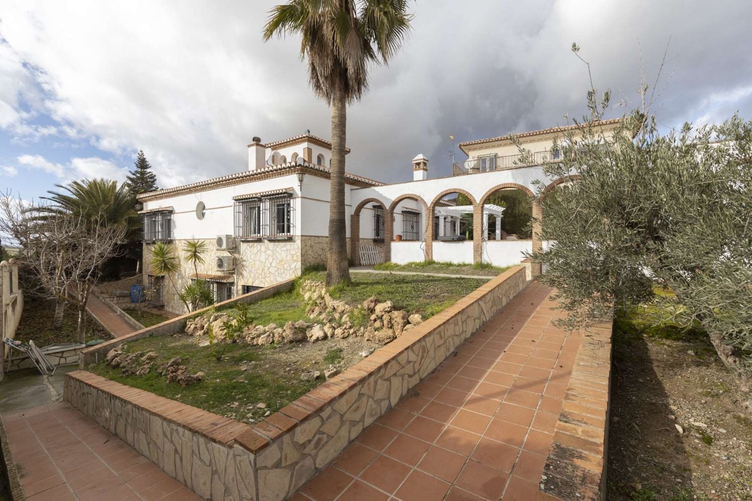 MUY HERMOSA RESIDENCIA EN VENTA