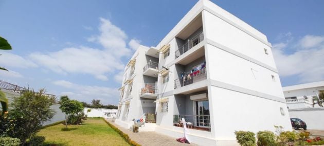  SE ALQUILA APARTAMENTO T4 en Ivato en el segundo piso con bonito ...