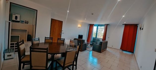  À LOUER TRÈS BEL APPARTEMENT T4 entièrement ...