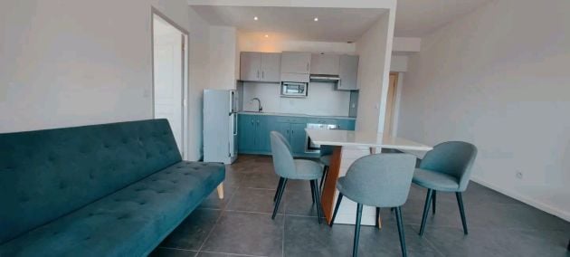 À LOUER BEL APPARTEMENT T2 non meublé à Ivandry, au 3 ...