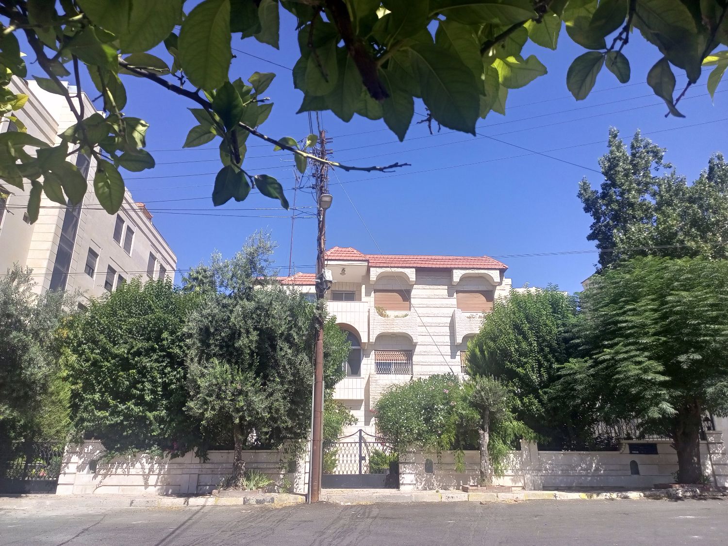 2nd floor apartment for rent