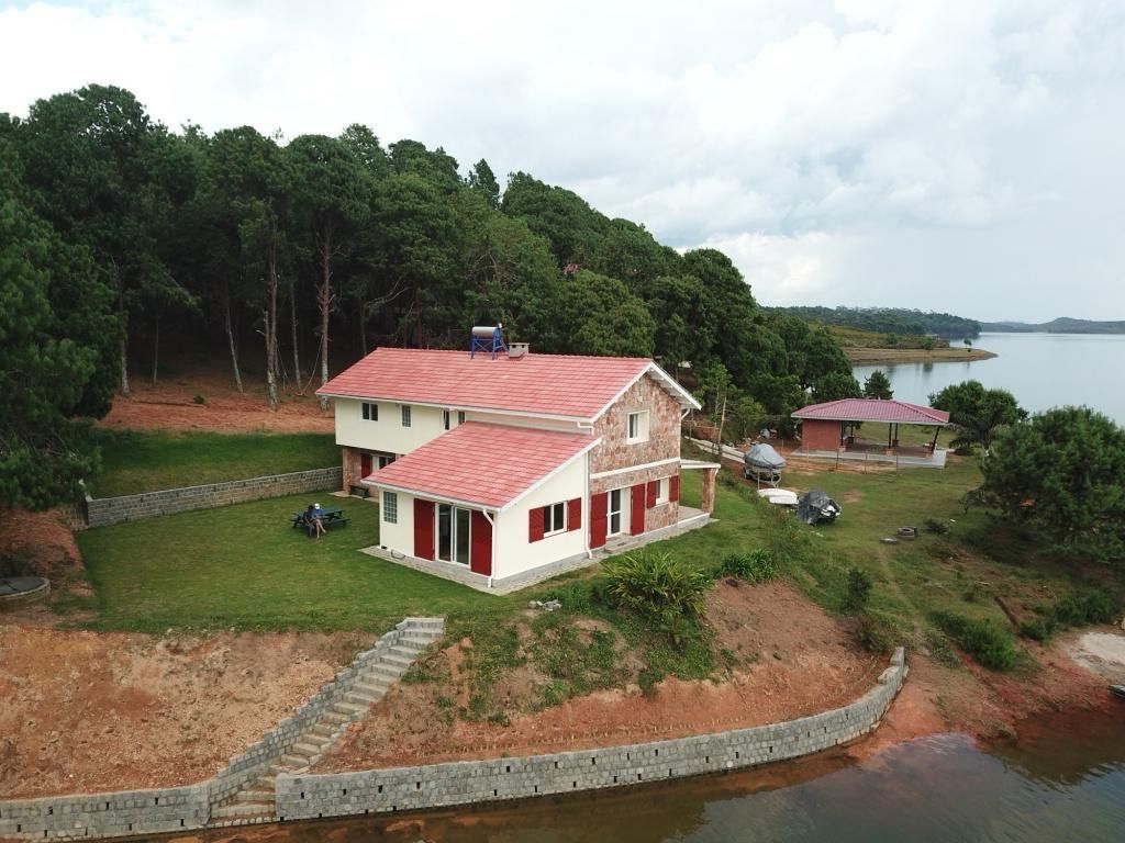 Mantasoa property , Land for sale Madagascar