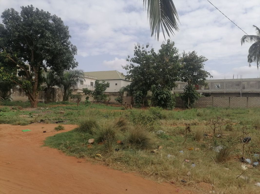 Land for sale in lomé, adidogome , House for rent Togo