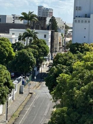 For rent charming fully equipped penthouse perched at the top of a 4-story ...