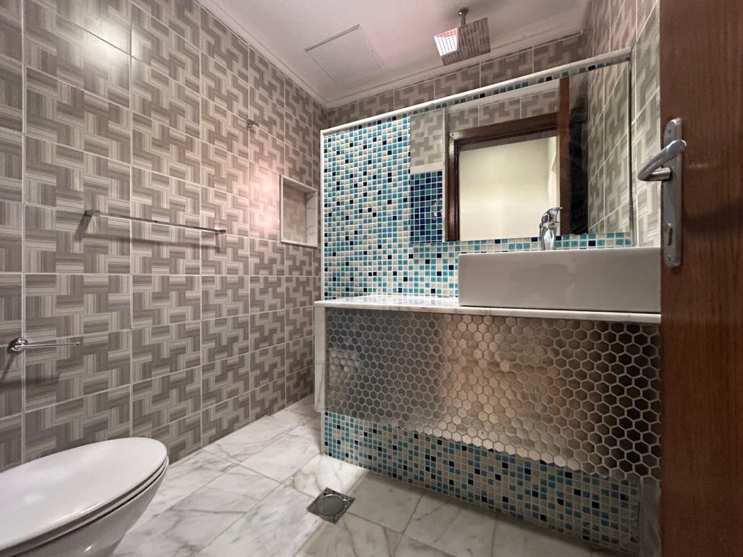 Villa for rent in salwa 5 bedrooms , House for rent Kuwait