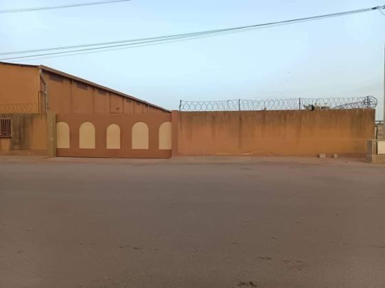 Shop for sale at the Zad 