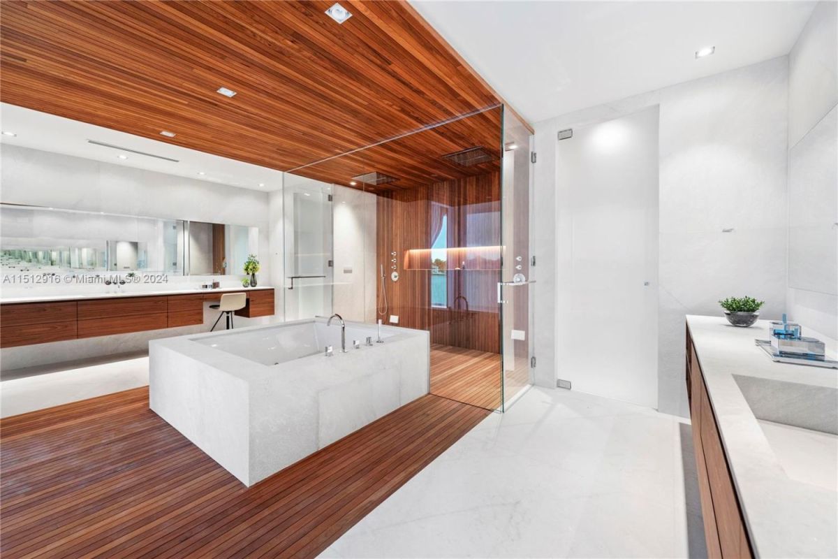 Waterfront islands san marino 6 bed 6.5 bath home for lease