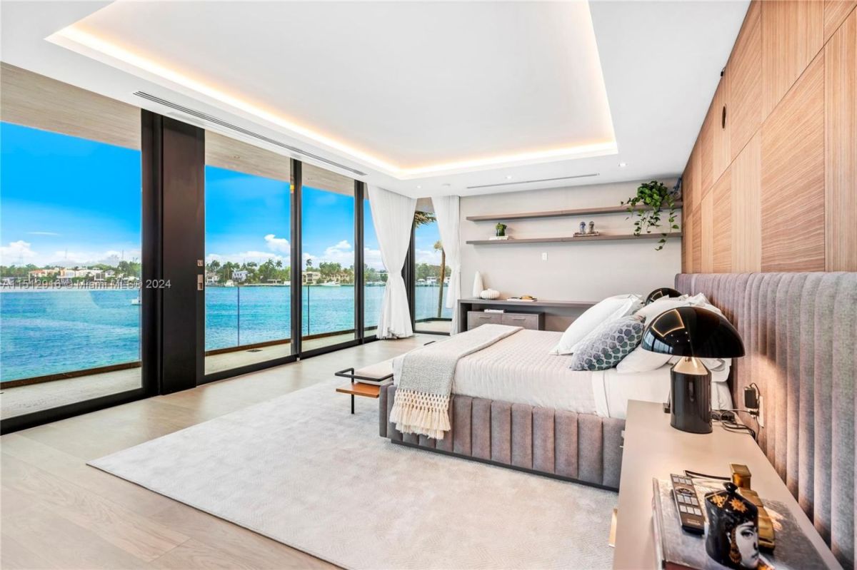 Waterfront islands san marino 6 bed 6.5 bath home for lease