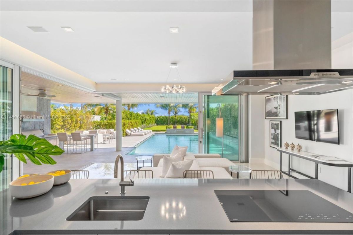 Beachfront miami beach 7 bed/9.5 bath home for lease furnished luxury