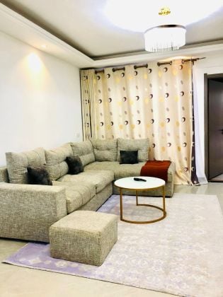 Prestigiosi appartamenti completamente arredati con 2 CAMERE DA LETTO a ...