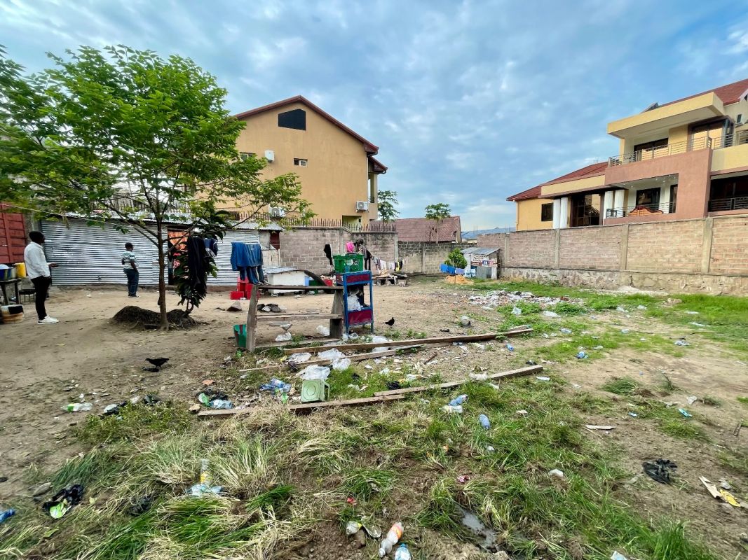 Sale fenced land of 504m² in kinshasangaliema, Land for sale in the