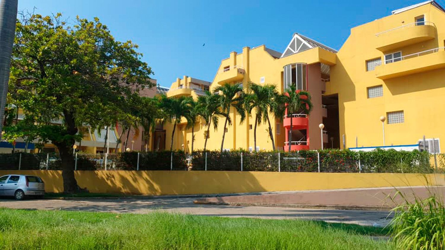 Beautiful apartment in Miramar exclusively for sale to foreigners