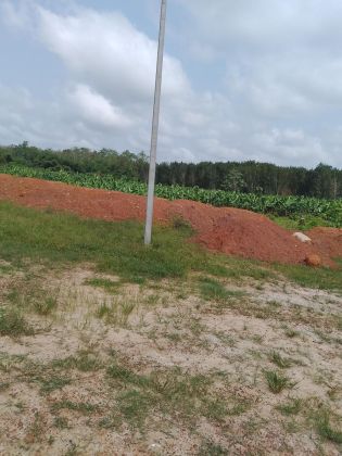 Terrains 400 m2 à Anyama- Thomasset à 300 mètres