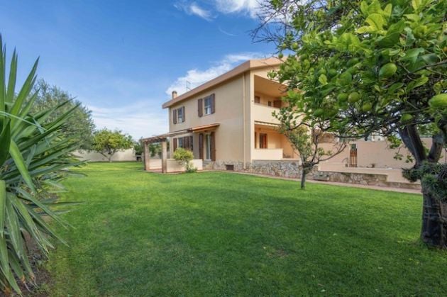 Villa bifamiliare in vendita nel sud della Sardegna