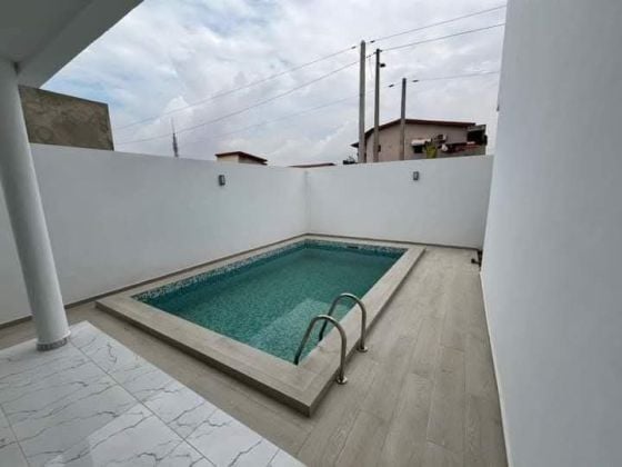 À vendre Duplex 7 pièces+ piscine Cocody Angré ...