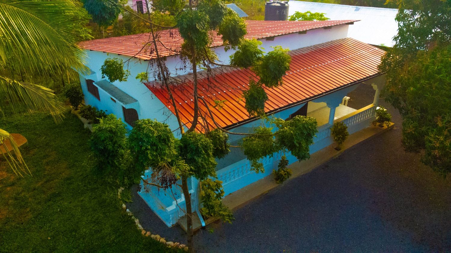 Fully furnished 2 Bedroom Villa with Free Wifi&Parking in a gated Estate with 24/7 Security