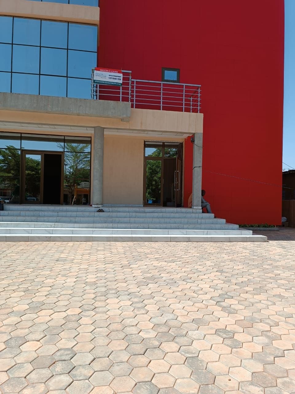 Contemporary Rental Building, 4 Floors, Very Well Located