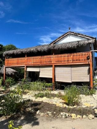 VTE Maison T4 + 6 Bungalows + Piscine- Majunga (Madagascar)
