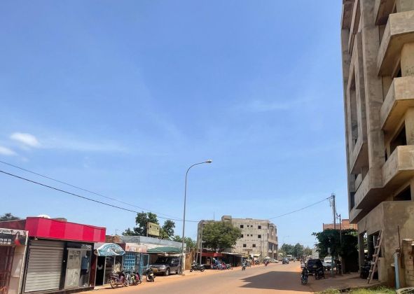 Parcelle de 560m2 en vente Paspanga sur l'avenue de la Libert&#2013265929;