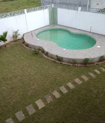 In affitto villa di 18 locali + piscina ai margini di Bassam Mockeyville 