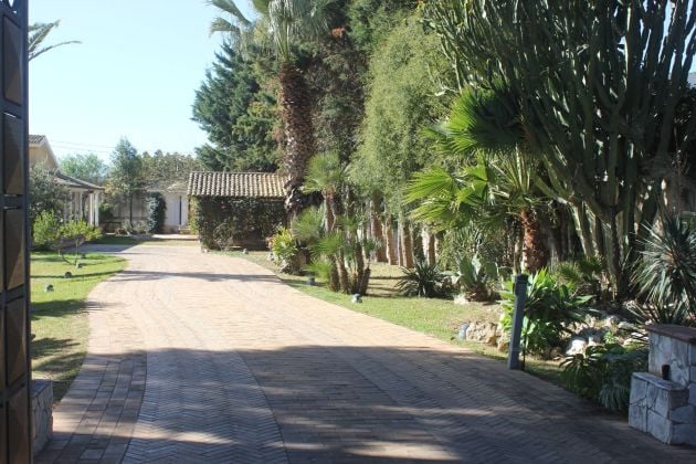 Prestigious independent villa in an exclusive area outskirts of Siracusa 