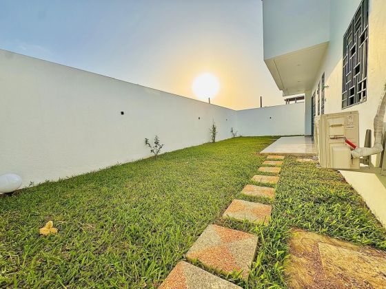 À vendre villa duplex 4 pièces à Bingerville Abidjan 