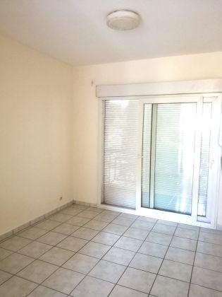 STUDIO - AMBATOBE - Ar 600,000/Month