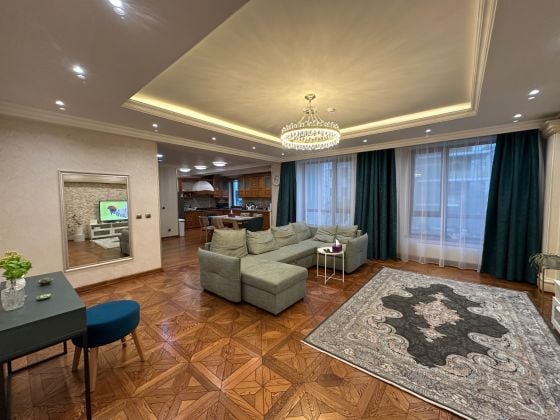 Fully Furnished 3-Bedroom Apartment for Rent at River Garden Complex, ...