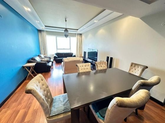 Bright 2 Bedrooms East View In Good Condition