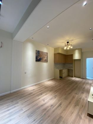 Near metro station Neftciler