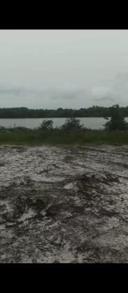 Terrain a vendre a jacqueville en bordure de lagune baie des milliadaires 