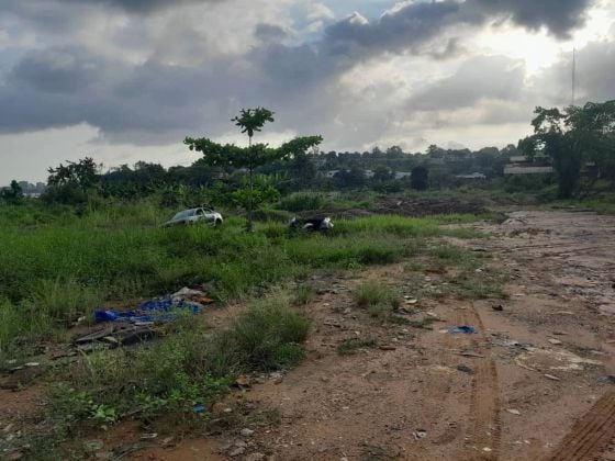 COCODY AMBASSADE, vente terrain 1ha servitude sur lagune 