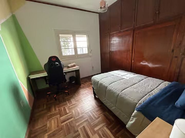 Chambre dans une maison proche de la plage et des centres d'études