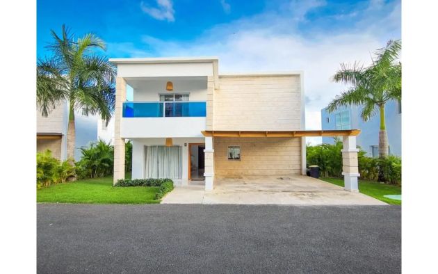 Elegant Three-Bedroom Villa for Sale in Veron-Punta Cana