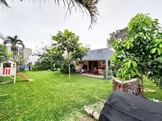 ZONE 4C, RUE ALIZEE, vente UNE VILLA BASSE SITUE A L'ANGLE DE RUE.