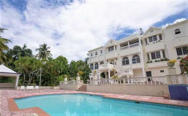 Impresionante residencia de 6 habitaciones con piscina