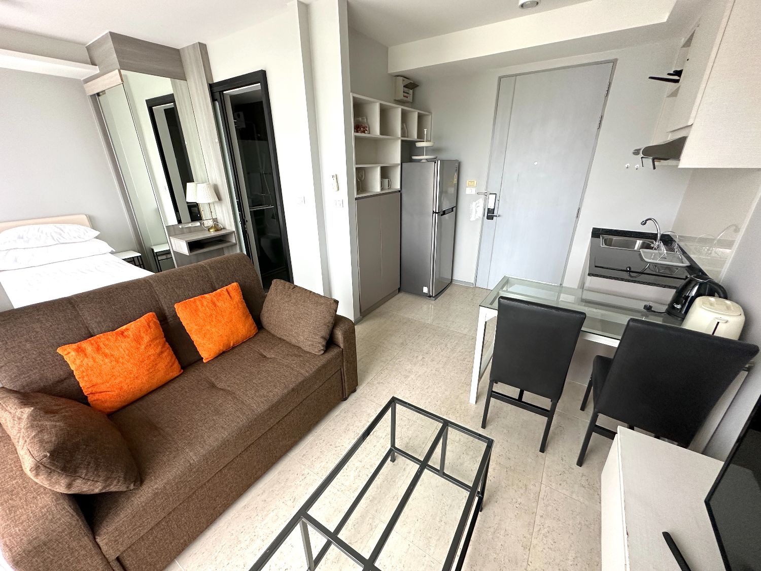 Freehold Studio At 6th Avenue  Surin