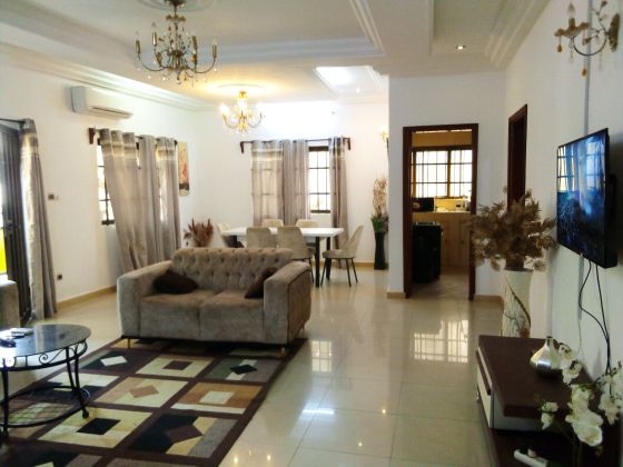 FOR RENT, 4-room furnished apartment, Fidjrossè Houénoussou ...