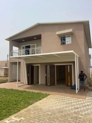 Villa duplex haut standing en vente bassam