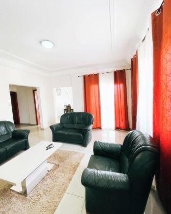 FURNISHED APARTMENT 02 BEDROOMS FOR RENT IN BASTOS 