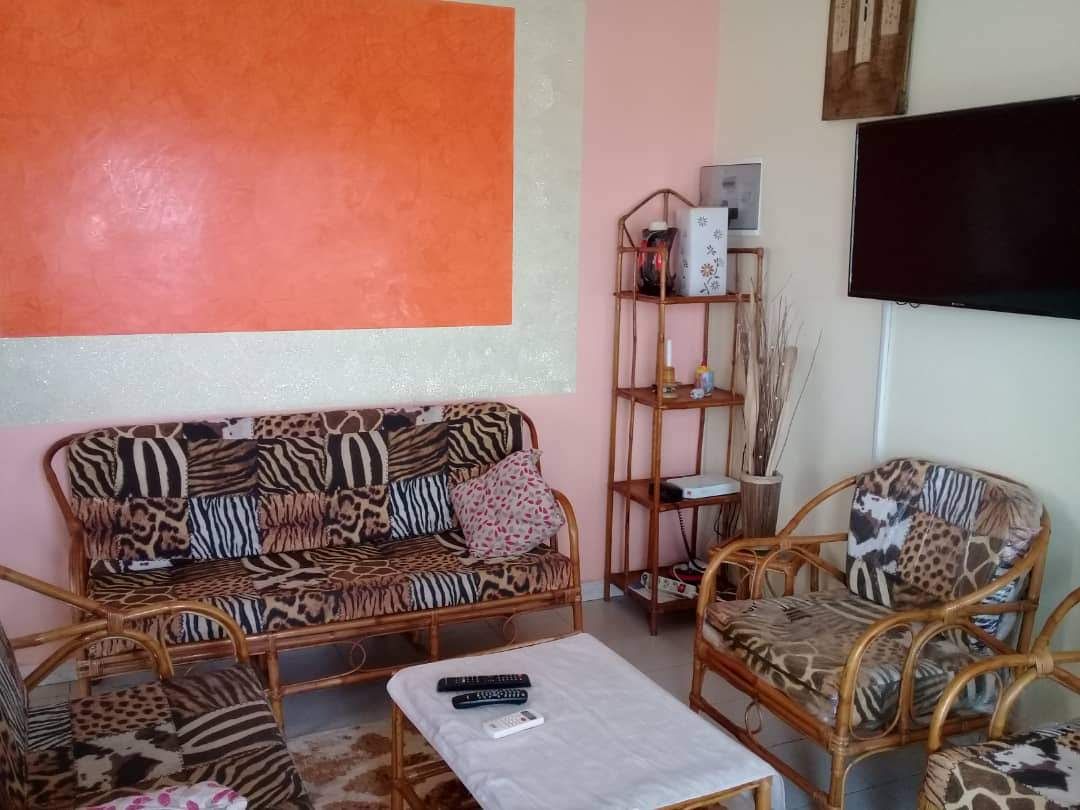 Apartamento amueblado en un pequeño pueblo cerca de Dakar Senegal