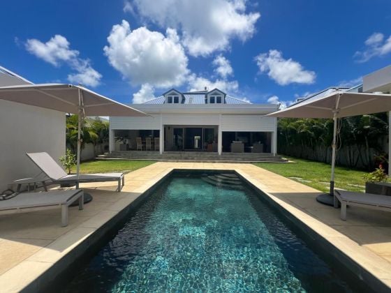 BELLISSIMA VILLA CON 3 CAMERE DA LETTO NELL'AVENTURINE RESIDENCE A MONT ...