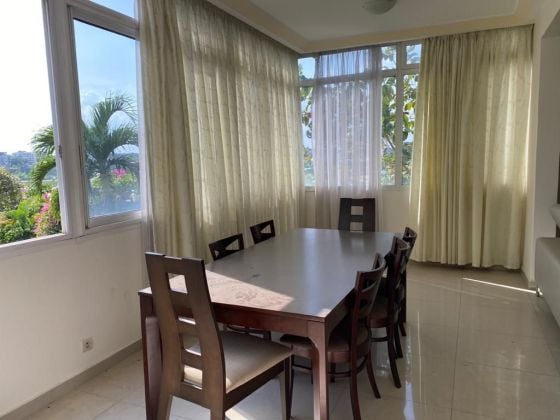 Un très grand et spacieux appartement de très haut standing ...