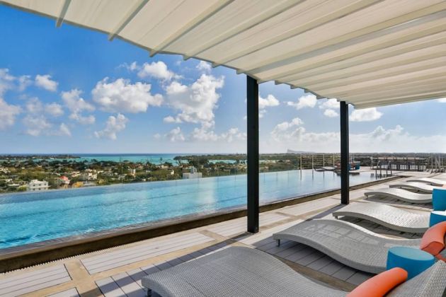 Spacious 3 bedroom Apartment with RoofTop Pool