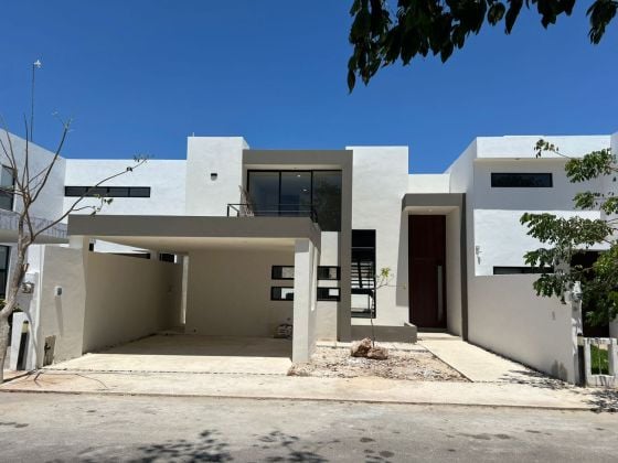 Beautiful Home in Privada Canaria, Conkal, Yucatán