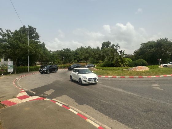 opportunità su un lato super dell'ambasciata di Cocody il sito si ...