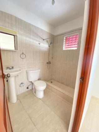 Apartamento en venta en el Residencial Esther en Santo Domingo Oeste